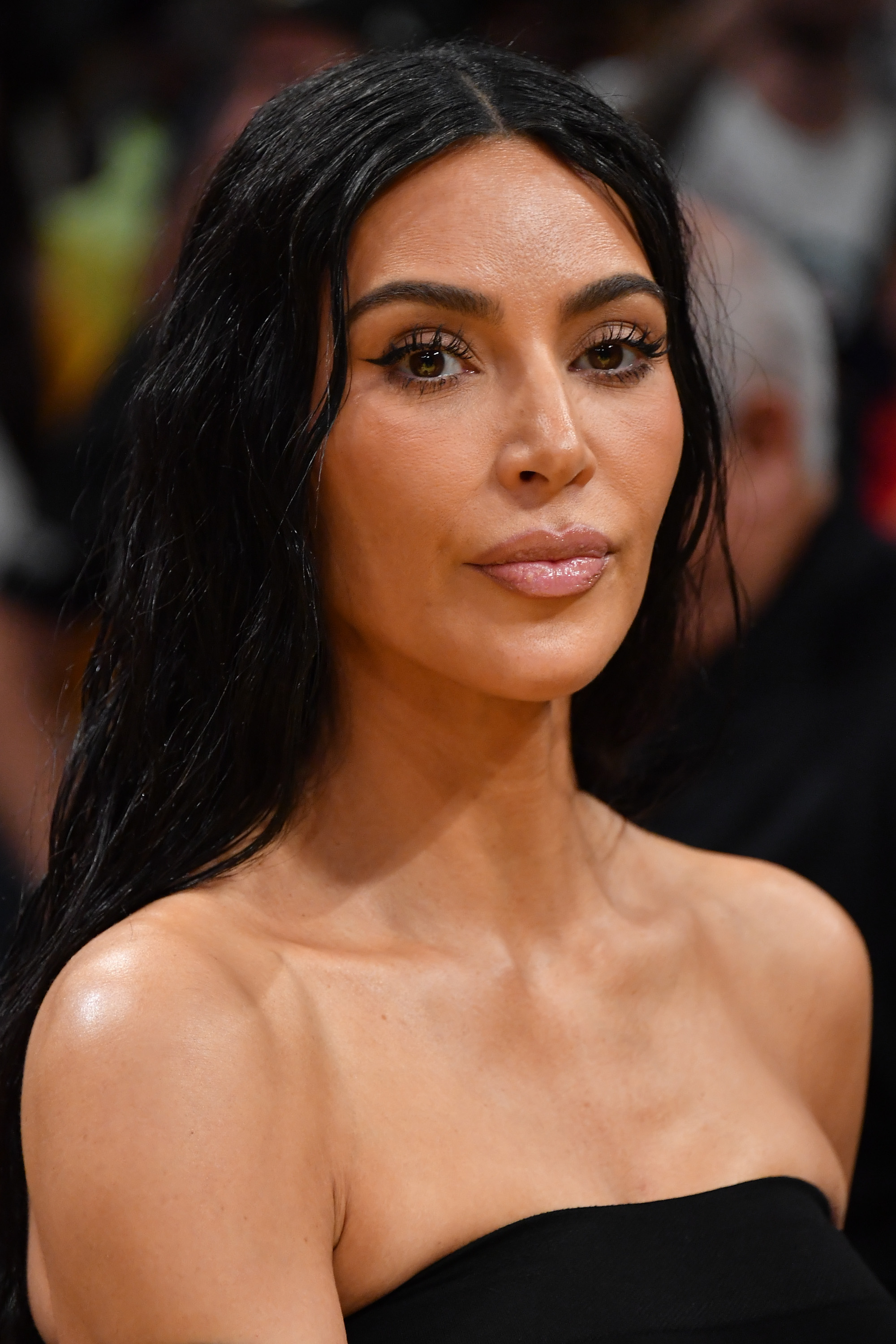 Fans speculated Kanye threw shade at Kim Kardashian in his birthday post for Bianca