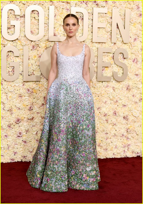 May December’s Natalie Portman at the Golden Globes 2024