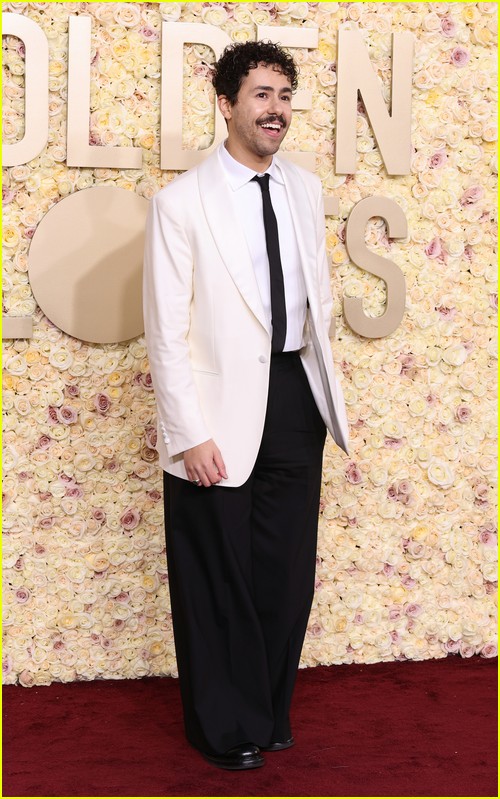 Poor Things’ Ramy Youssef at the Golden Globes 2024
