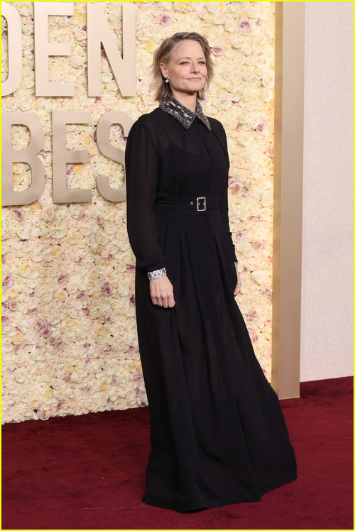Nyad’s Jodie Foster at the Golden Globes 2024