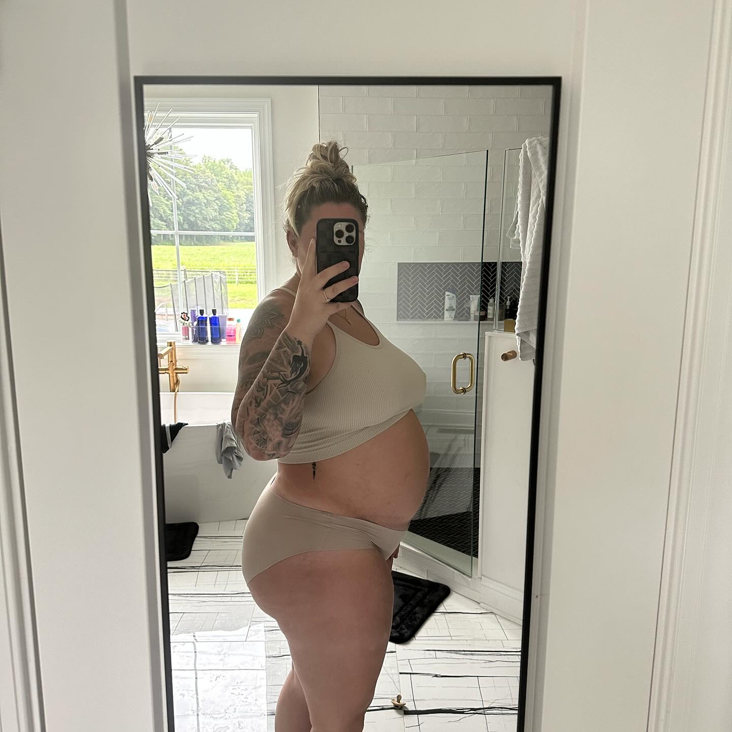 Fans are speculating Kailyn is pregnant with her eight child
