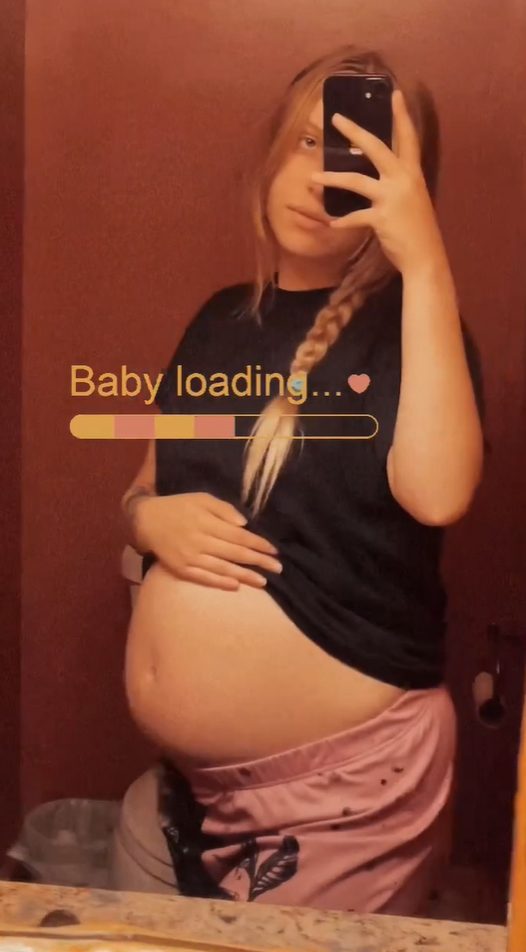 Rachel announced she was pregnant back in August