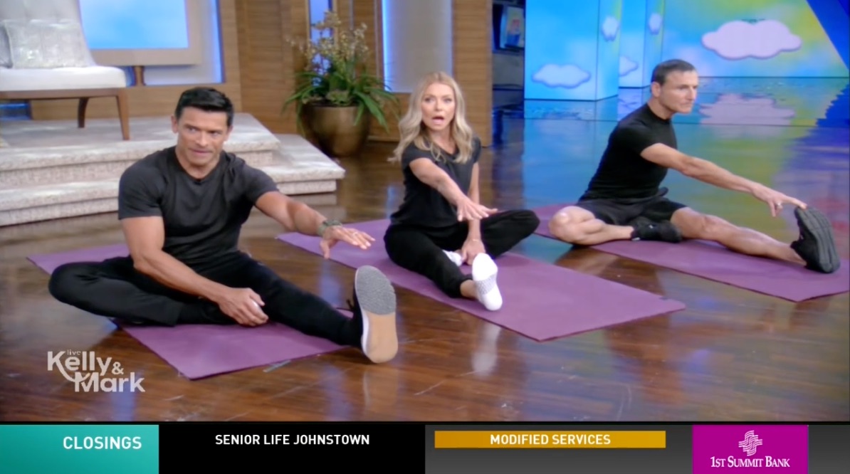 As the camera focused on fitness instructor leading the segment, Kelly hissed at producer Michael Gelman