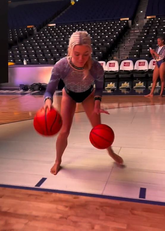 Dunne stunned fans with her basketball skills