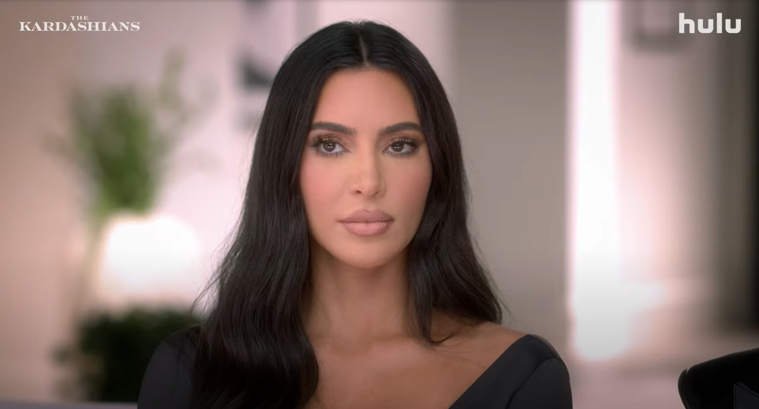 Fans became focused on Kim's lips in her new ad