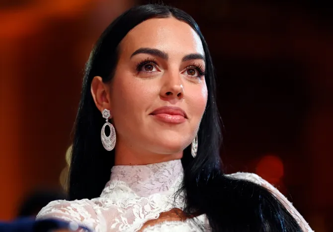 Georgina also showed off some incredibly eye-catching silver earrings
