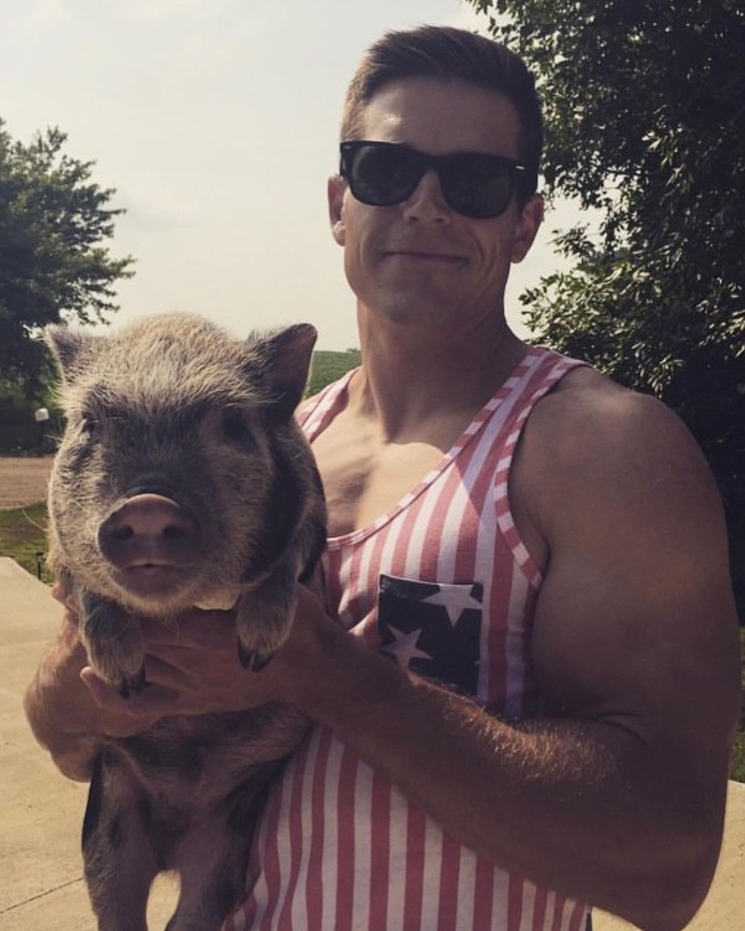 Cole also posted about Pete on Sunday, sharing a photo of himself holding the pig on Instagram