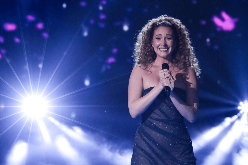 Why Every Judge Was Wowed by Loren Allred on AGT