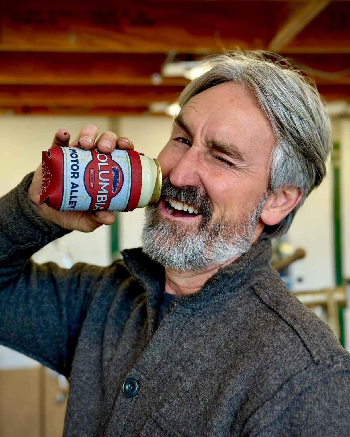 American Pickers' Mike Wolfe screams 'yeehaw' and looks happy after ...