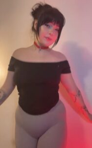 Memphis showed off her dance moves in her new TikTok video