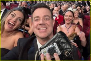 carson daly selfie