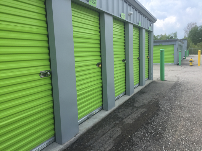 Storage unit facility