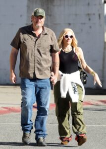 Blake Shelton and Gwen Stefani held hands while out in Los Angeles