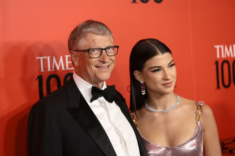 In A Slightly Alternate Reality, Bill Gates Just Became The World's First Trillionaire