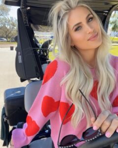 Karin Hart wore a racy outfit as she posed for the camera for her latest social media post