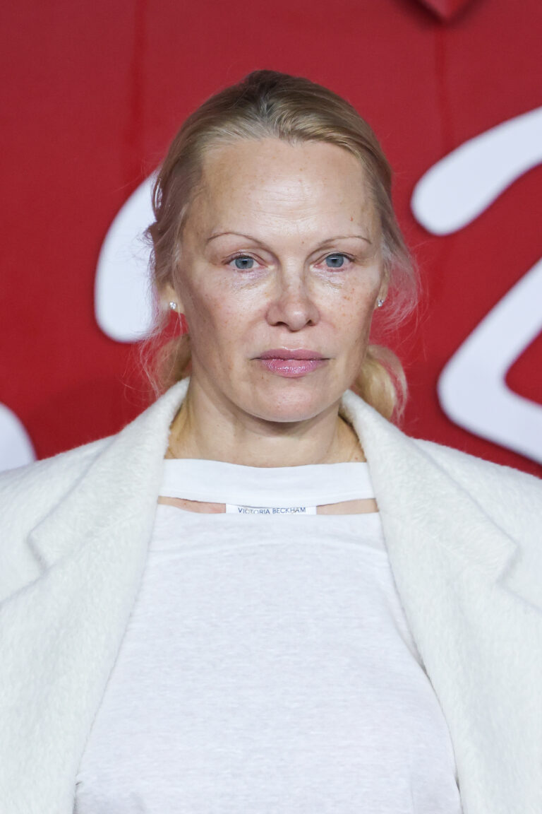 Pamela Anderson 56 Goes Makeup Free As She Lays In Just A White Robe As Fans Praise Star For 7620