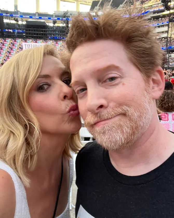 Sarah reunited with former co-star Seth Green at a Taylor Swift concert
