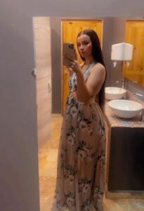 Teen Mom Kayla Sessler hid her stomach in a loosely-fitted dress in a new video