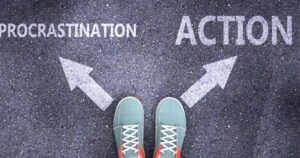 Procrastination and action as different choices in life
