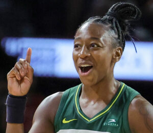 WNBA Star Jewell Loyd in Workout Gear is “Back With My Guy”