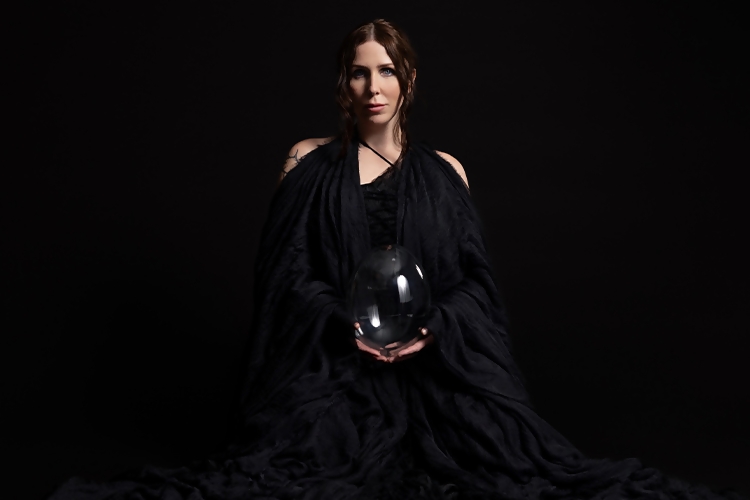 ‘Everything Turns Blue’ On Final Chelsea Wolfe Single Ahead Of New Album