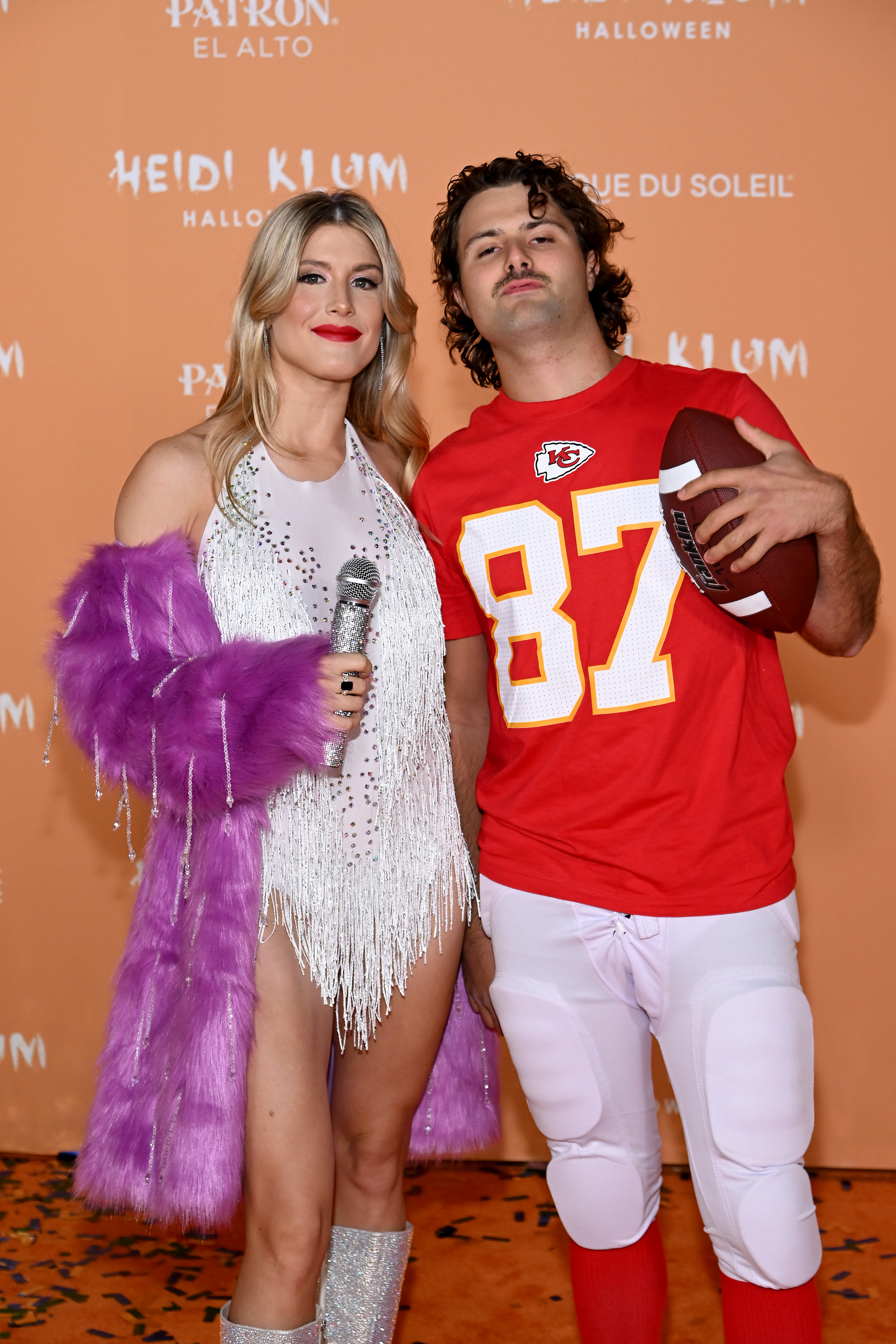And as Taylor Swift next to Travis Kelce