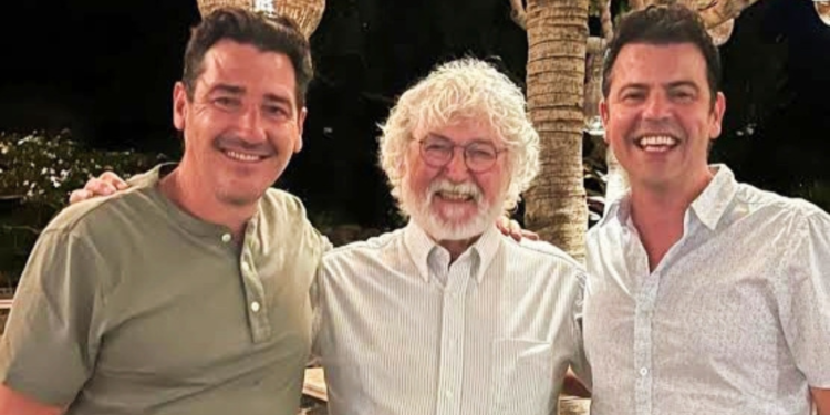 Jordan and Jonathan Knight with their father