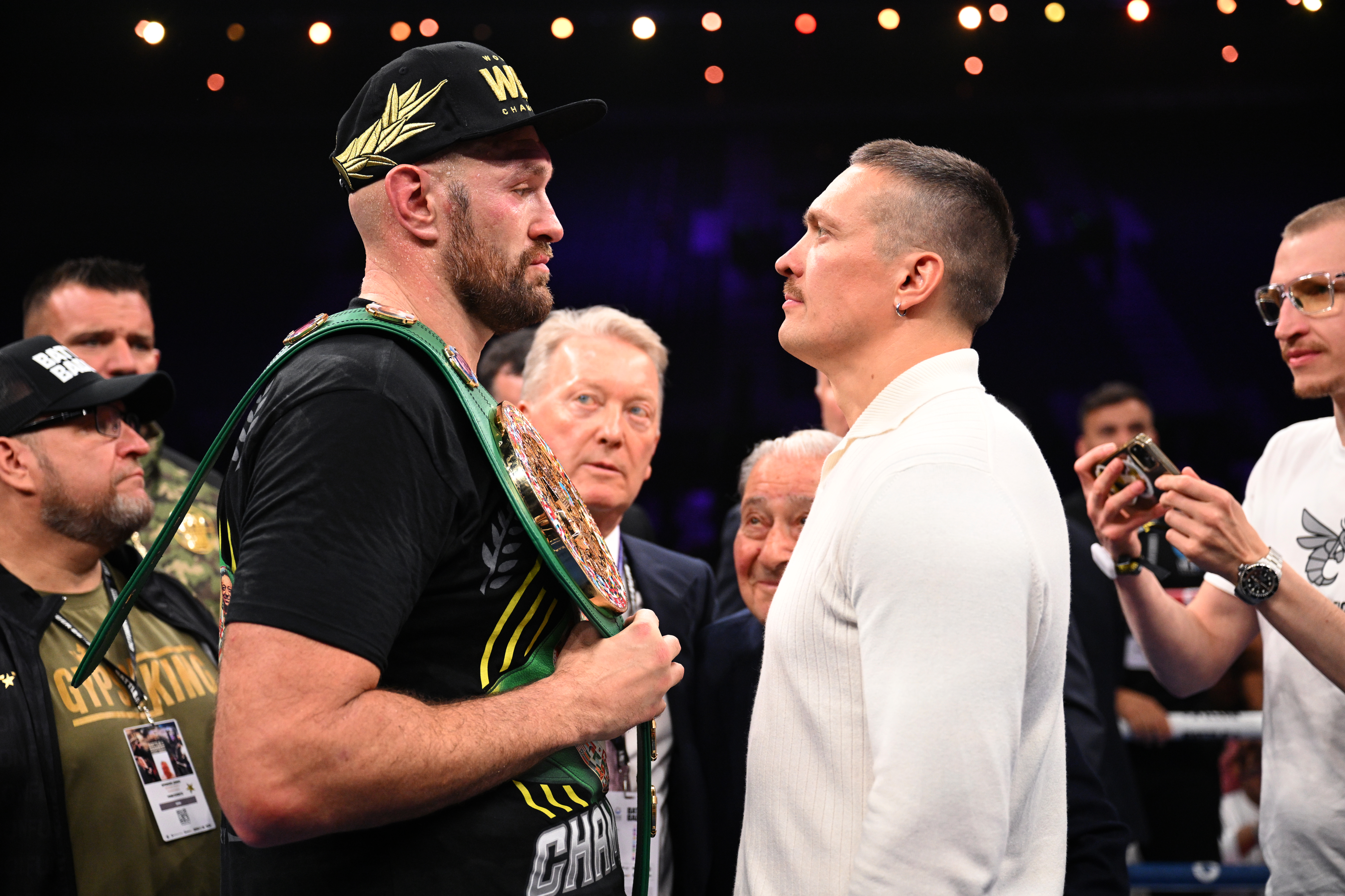 Tyson Fury and Oleksandr Usyk are set to fight on May 18