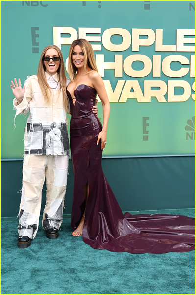 Chrishell Stause & Spouse G-Flip on the Peoples Choice Awards carpet