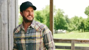 How to Get Tickets to Luke Bryan's 2024 Tour