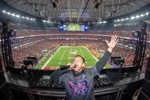 Kaskade on Why His Historic Super Bowl Set Was a Different Kind of High: "In a Lot of Ways, It Felt Like Home"
