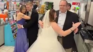 Kentucky Couple Gets Hitched At A Gas Station Bathroom
