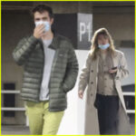 Robert Pattinson & Pregnant Suki Waterhouse Run Errands Together in Beverly Hills