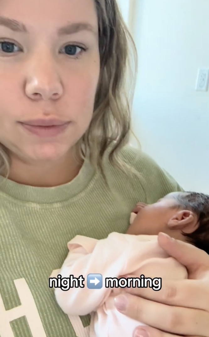 Teen Mom Kailyn Lowry Shares Sweet Moments With Newborn Twin Daughter ...