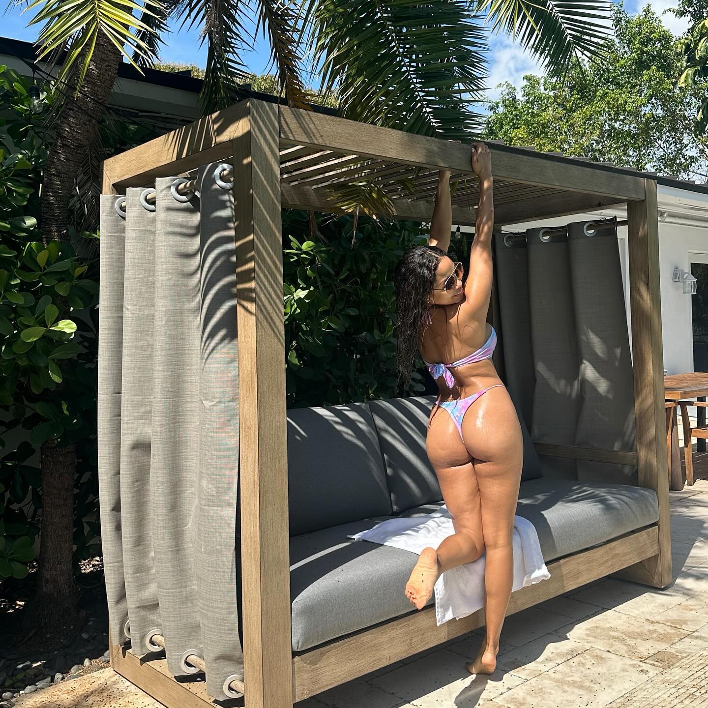 The 28-year-old dropped several bikini snaps after visiting Miami