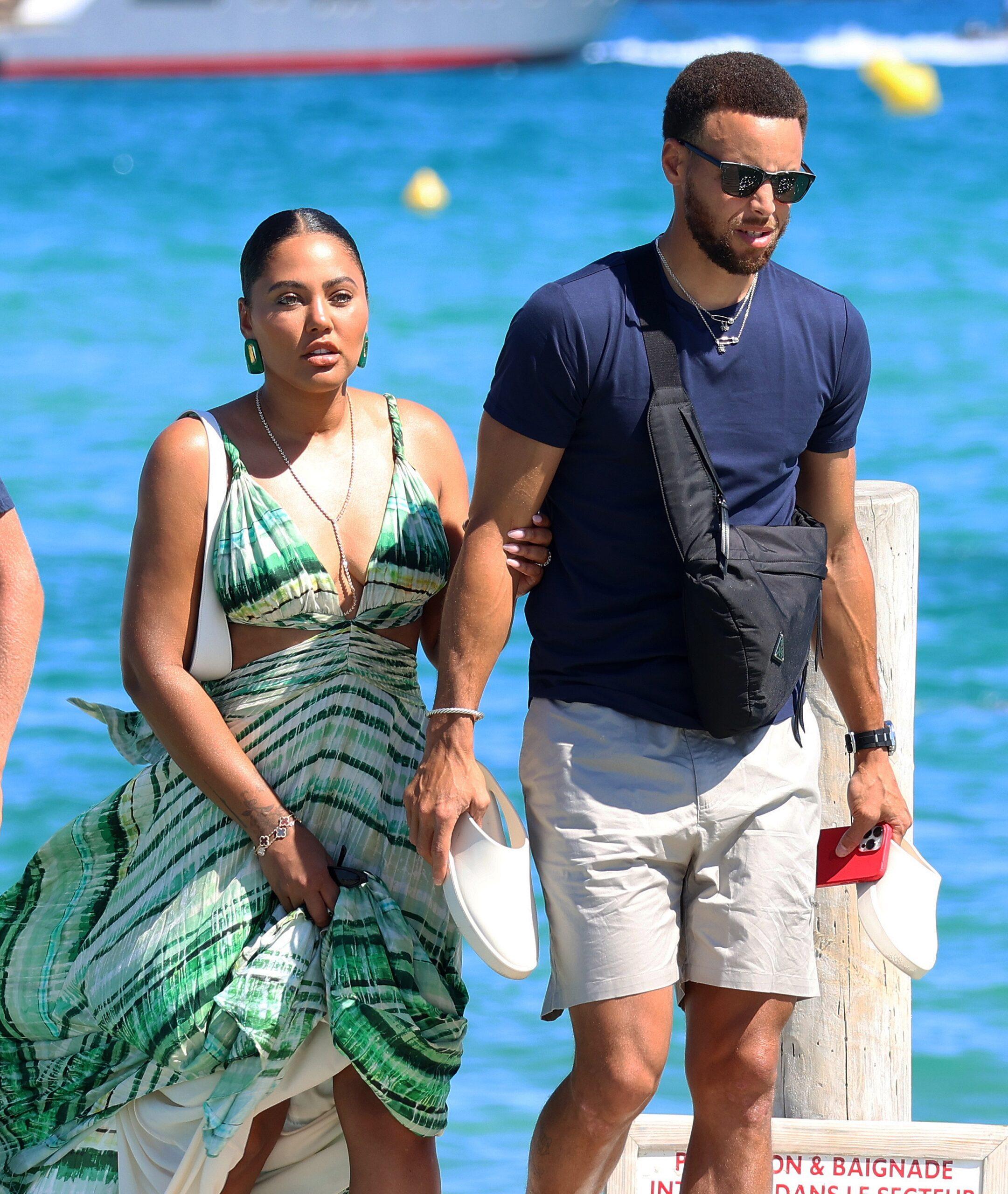 Stephen Curry and his wife Ayesha Curry arrive at the Club 55