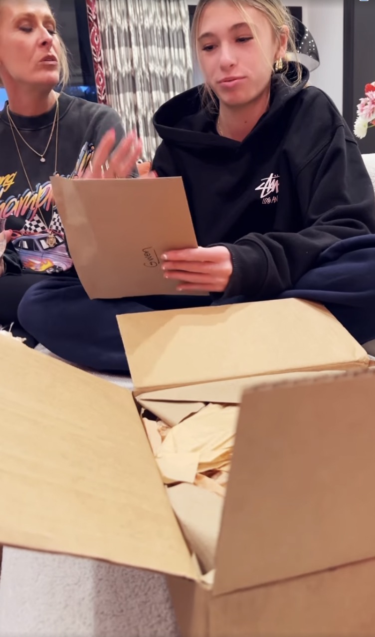 Gwen filmed her goddaughter Stella opening a large package