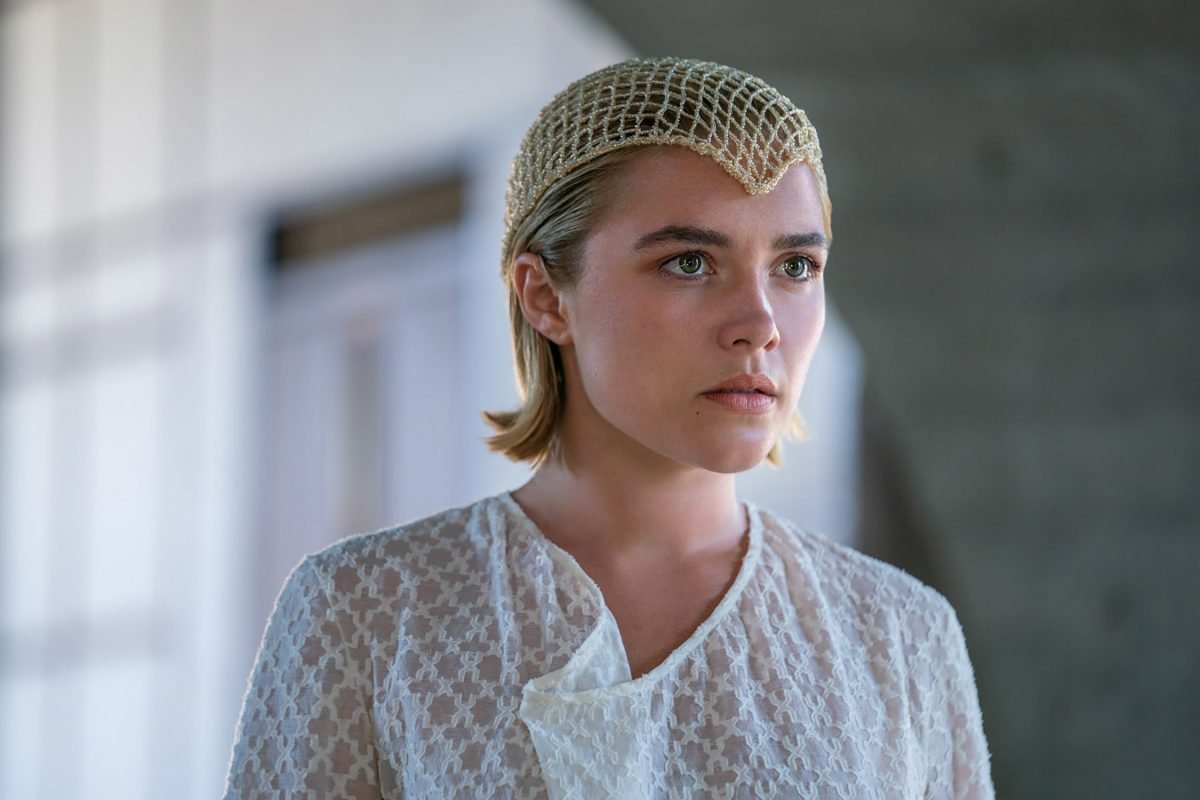 Princess Irulan in a gold hairnet and white dress in the Dune: Part Two trailer