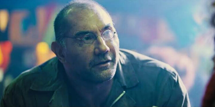 Dave Bautista in 2048: Nowhere to Run (2017)