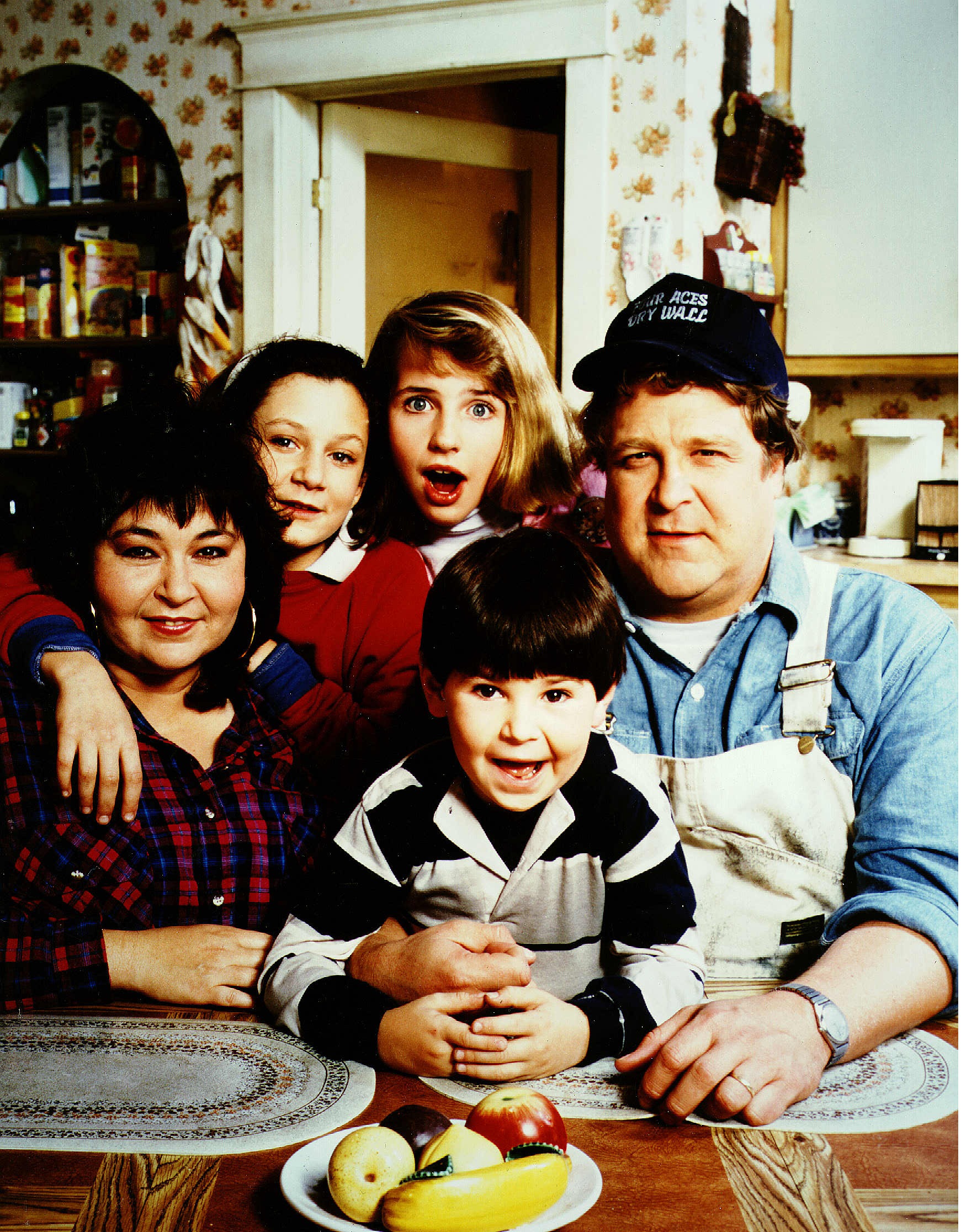 Roseanne was one of the most popular sitcoms of the 90s and ran for nine series