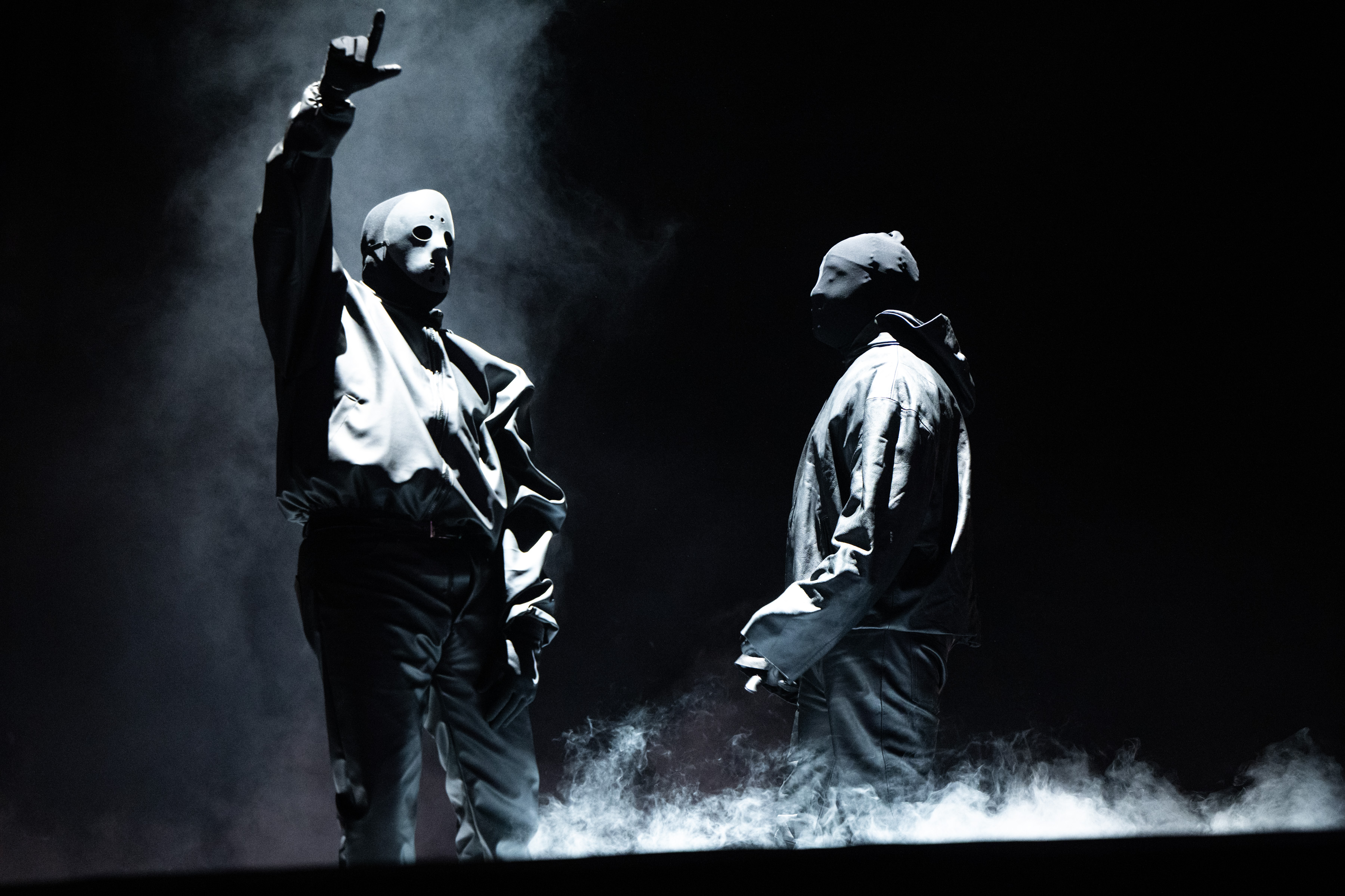 Fans reported that Kanye's album, Vultures 1, was played as he danced, with no live performance or new music