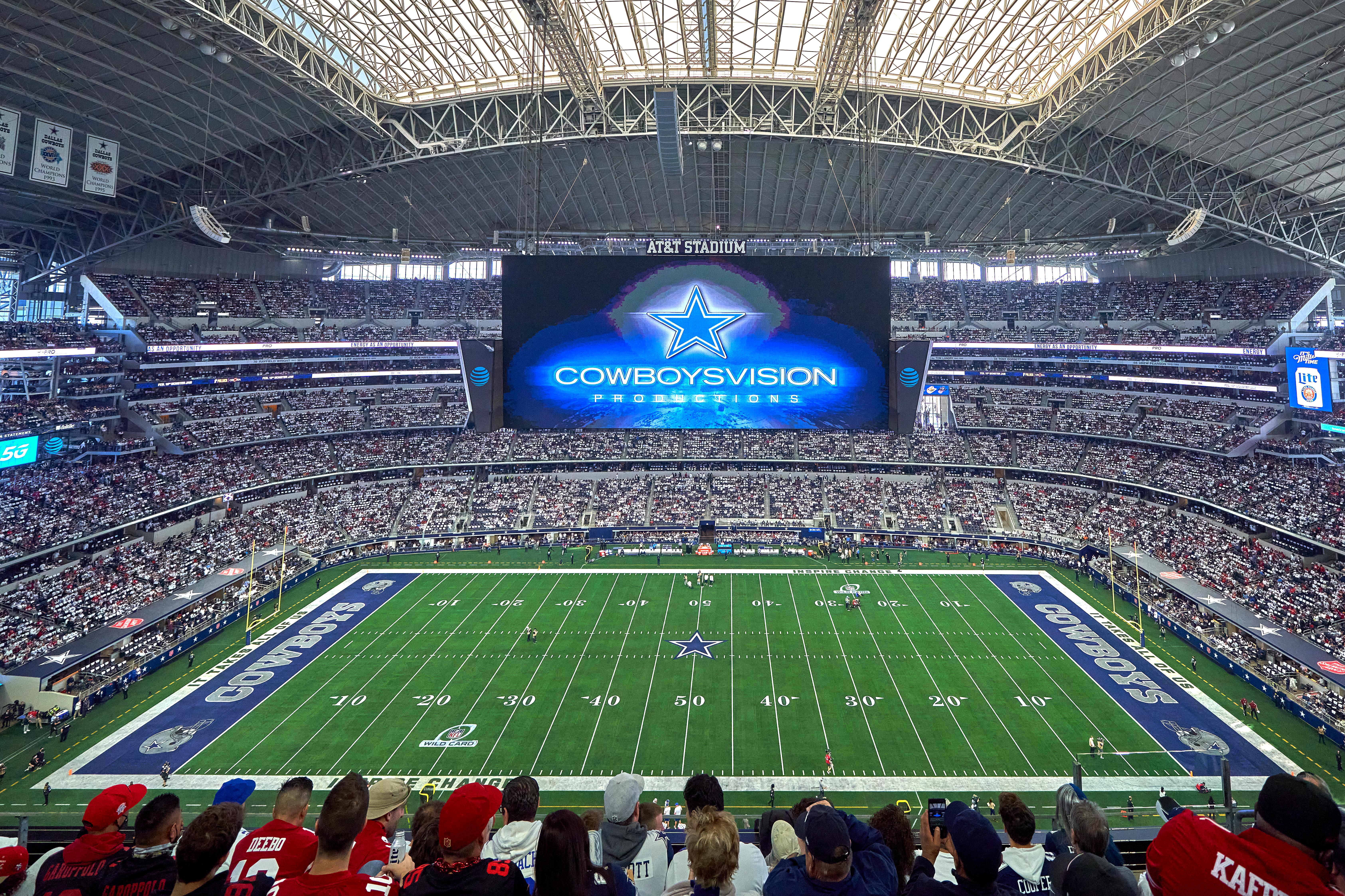 Jake Paul and Mike Tyson fight in the 80,000-seat AT&T Stadium in Texas