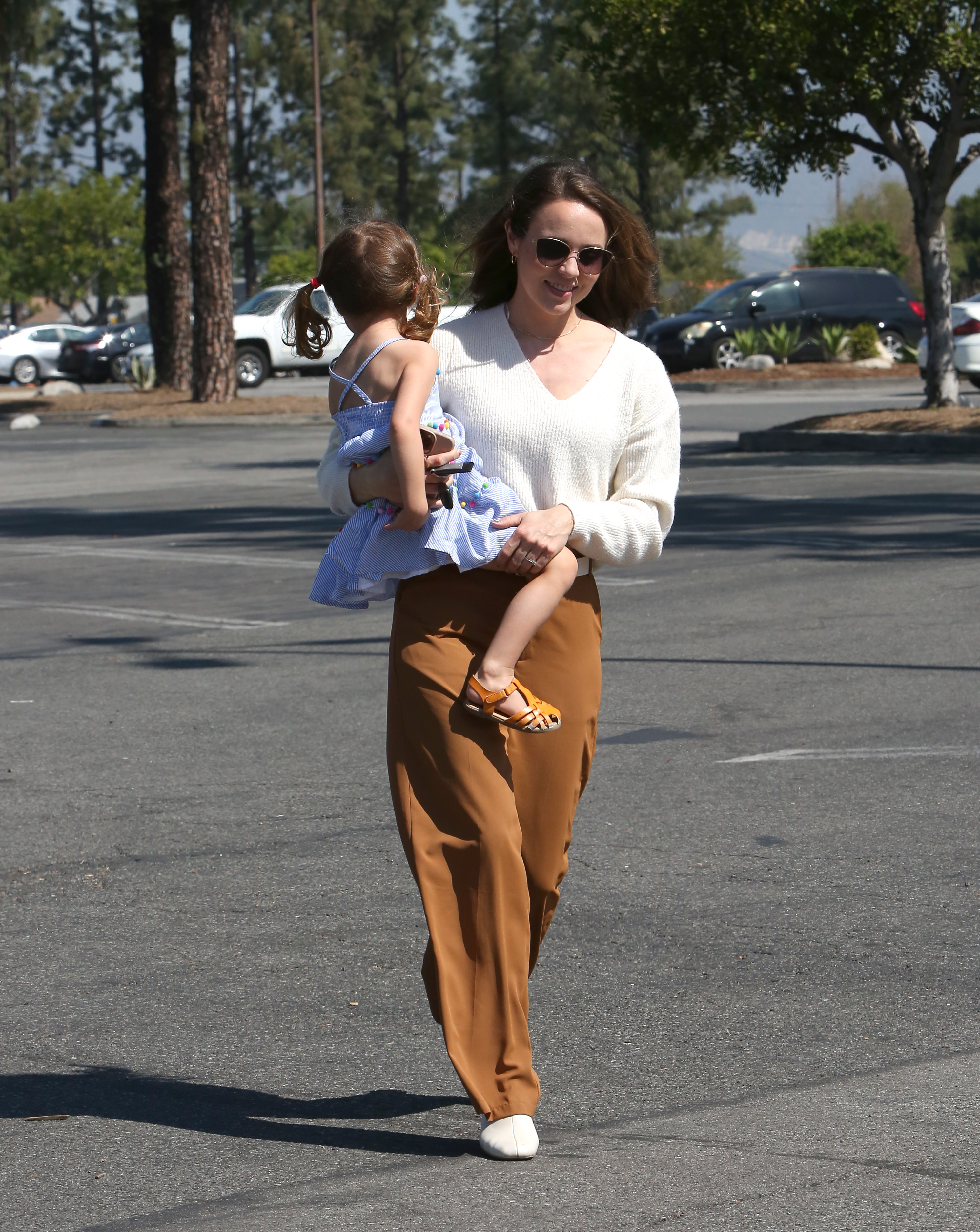 The former reality star was spotted carrying her daughter Evangeline, 3, (held by Jinger) in Los Angeles on March 20