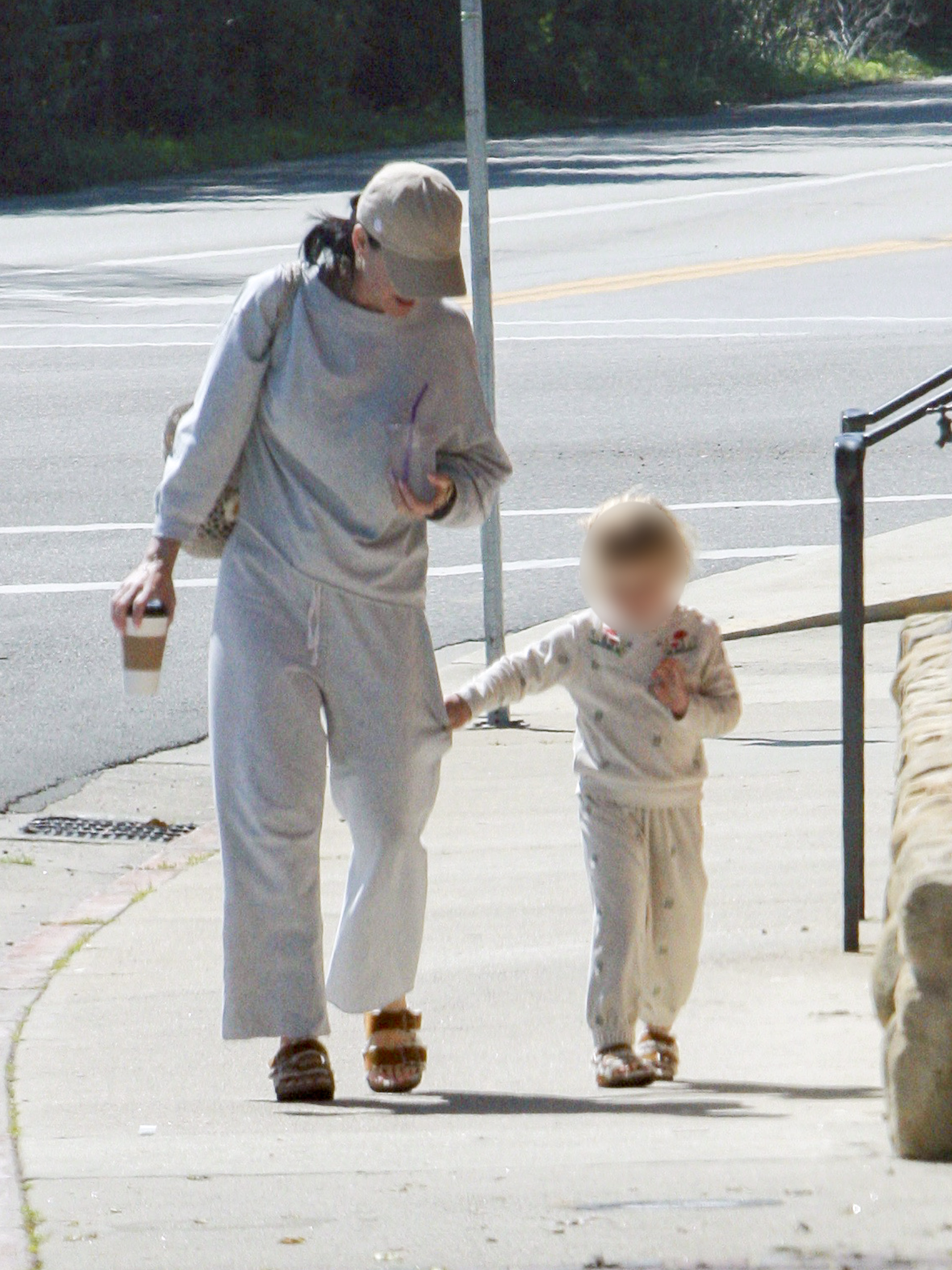 Katy and her three-year-old daughter stepped out for brunch at a popular spot in the Upper Village area of Montecito, California
