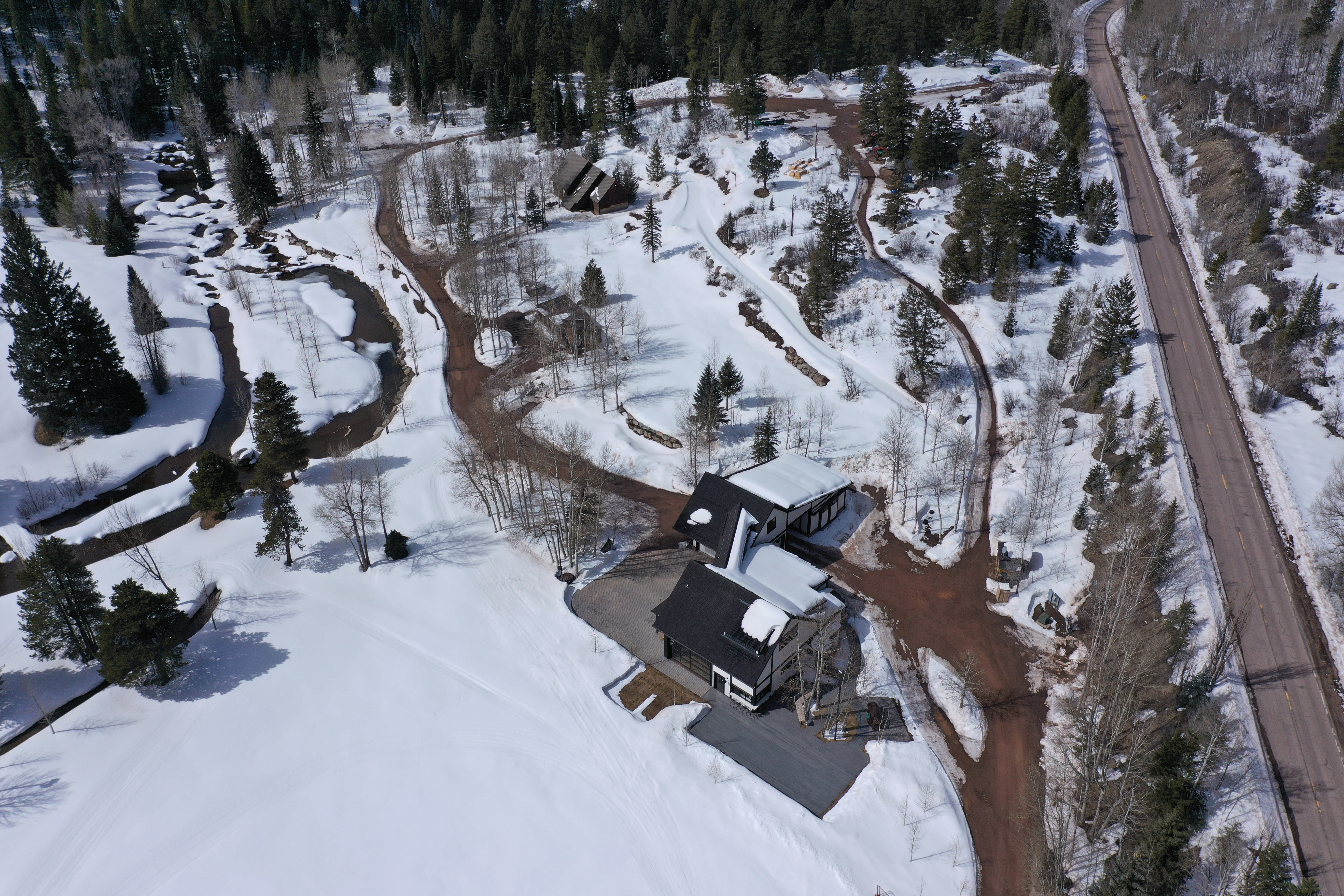 Costner usually rents the property out during the winter months while Aspen's ski season is in full swing