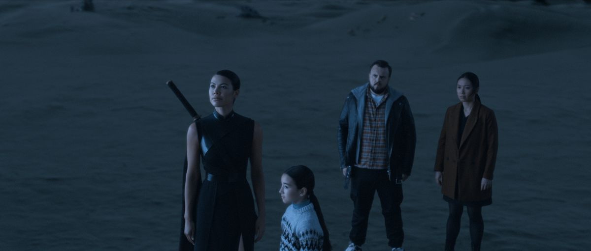 Jin (Jess Hong) and Jack (John Bradley) looking at Sophon (Sea Shimooka) and The Follower (Eve Ridley) look at something in the sky