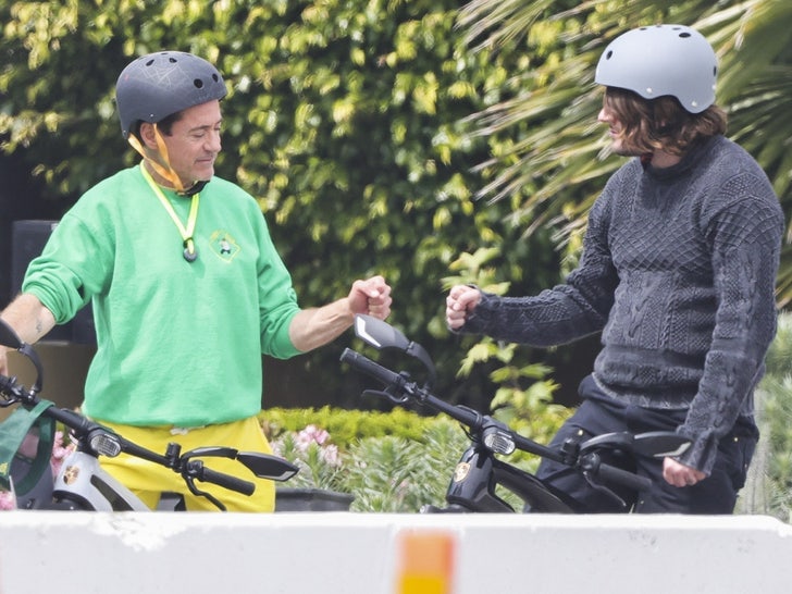 Robert Downey Bikes With Son 2