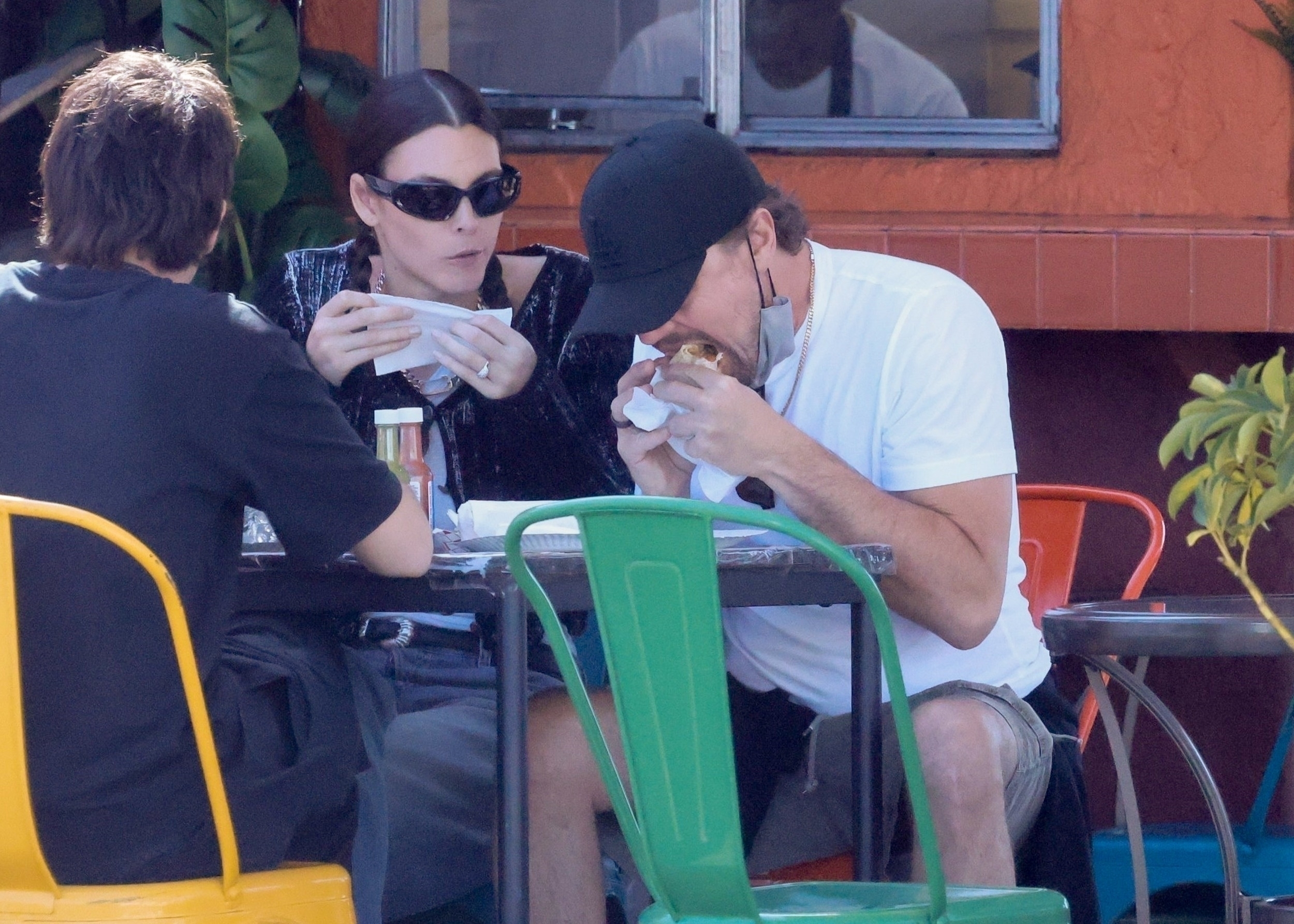 Vitorria and Leonardo sparked engagement rumors in March while out grabbing lunch
