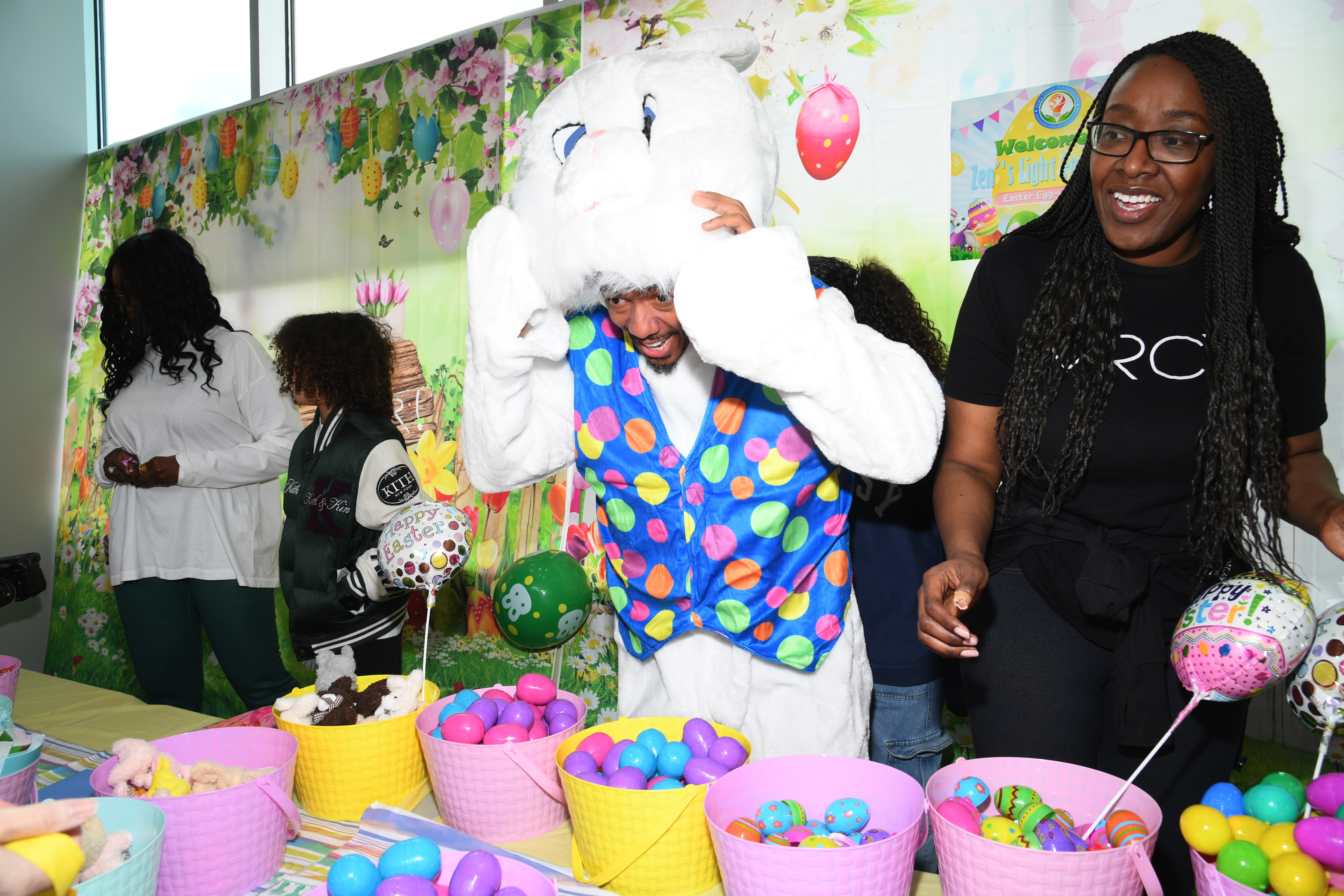 The dad of 12 dressed up for an Easter egg extravaganza at a children's hospital in Queens, hosted by Zen’s Light Foundation in honor of his late son