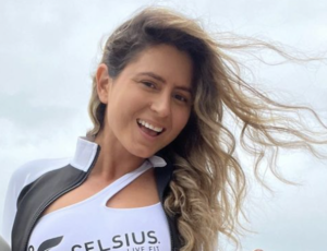 Anastasia Ashley In Workout Gear Is “Getting Ready For Snowboarding”